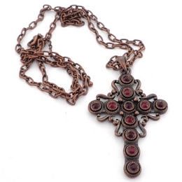 Carved strass cross necklace with long chain