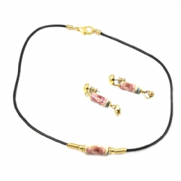 Romantic roses leather necklace and earrings set