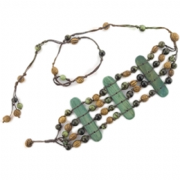 Wide belt with wooden beads