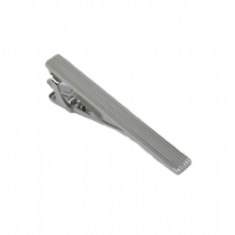 Silver colour tie clip with thin curved stripes