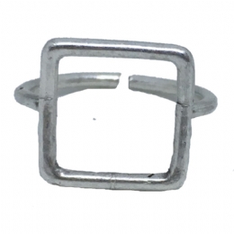 Square shaped narrow ring