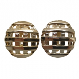 Circle golden metallic clip earrings with checkered design