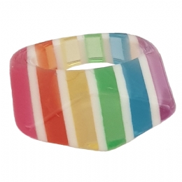 Multicolour plastic ring in rhombus shape