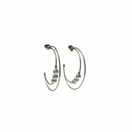 Double gold hoop earrings with white pearls