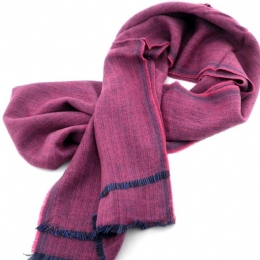 Fuchsia Italian mens fishbone pattern scarf in very soft fabric