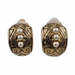 Antique golden curved small clip earrings with three pearls