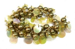 ΒΡΑΧΙΟΛΙ ΜΕ ΠΕΡΛΕΣ ΚΑΙ ΠΟΥΛΙΕΣ