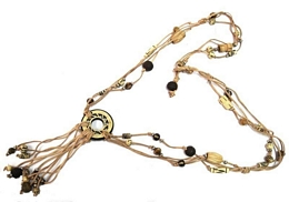 WOODEN DETAILS NECKLACE