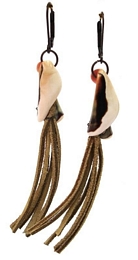 Long shell earrings with leather fringes
