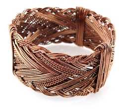 Πλεκτό συρμάτινο βραχιόλι ψαροκόκκαλο 