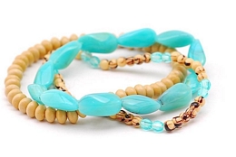 Triple elastic bracelet with wooden beads and stones