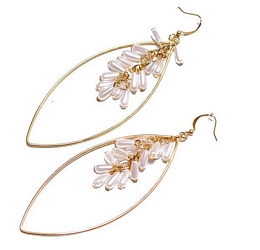 ΟΒΑΛ ΚΡΙΚΟΙ ΜΕ ΚΡΕΜΑΣΤΕΣ ΟΒΑΛ ΠΕΡΛΕΣ