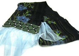 ΙΝΔΙΚΟ ΦΟΥΛΑΡΙ ΜΕ ΛΟΥΛΟΥΔΙΑ ΚΑΙ ΤΟΥΛΙ