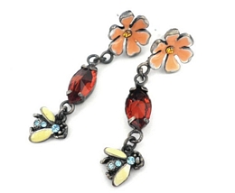 HANGING CRYSTALS AND FLIES EARRINGS