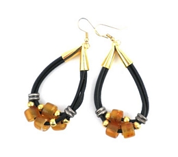 LEATHER AND BEADS HANGING EARRINGS