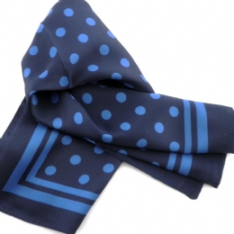 Πουά Ιταλικό μαντήλι με μπορντούρα