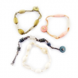 4 x βραχιόλια με ξύλινες χρωματιστές χάντρες