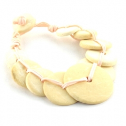 Βραχιόλι με ξύλινα κουμπιά 