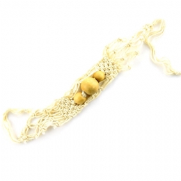 Εκρού πλεκτό βραχιόλι με ξύλινες χάντρες