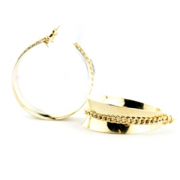 Curved hoop earrings with chain