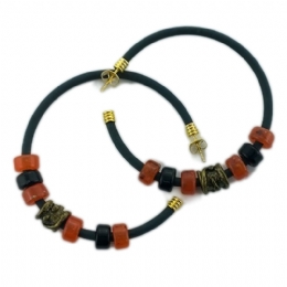 Μαύροι κρίκοι με ρετρό χρωματιστές χάντρες