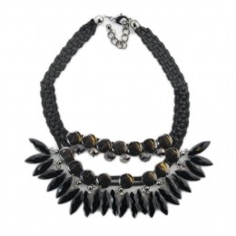 Μαύρο κολιέ με μεταλλικά dots και λαμπερά κρύσταλλα