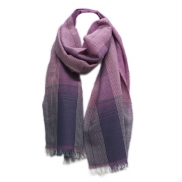 Italian unisex scarf with narrow stripes and Pied de poule design