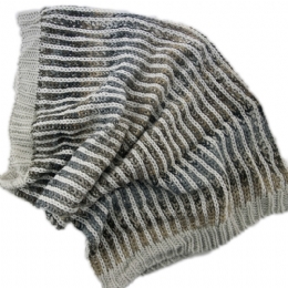 Μαλακός λαιμός με πολύχρωμη ριγέ πλέξη