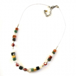 Κολιέ από σύρμα και ημιπολύτιμους λίθους