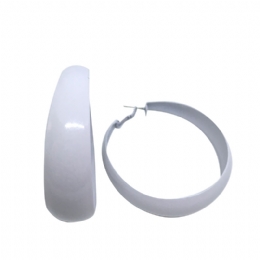 Μονόχρωμα σκουλαρίκια κρίκοι με φαρδύ και κυρτό περίβλημα