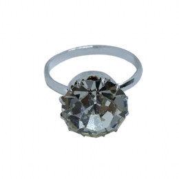 Ασημί δαχτυλίδι με μεγάλη λευκή πέτρα