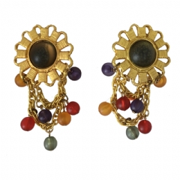 Matte gold clip earrings with hanging chains and multicoloured beads