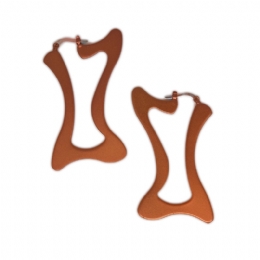 Μεταλλικά ματ πλακέ σκουλαρίκια Squeezed