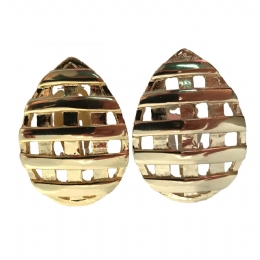 Golden metallic clip earrings Drops with checkered design 