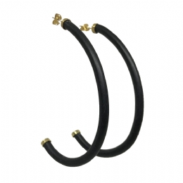 Rubber earrings with gold details