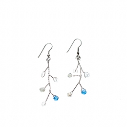 Ασημί σκουλαρίκια με διάφανες και γαλάζιες πέτρες