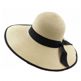 Ψάθινο μπεζ καπέλο με μαύρη κορδέλα