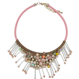 Κοντό ροζ κολιέ με χρυσαφί και ροζ pastel χάντρες και λευκά rain drops